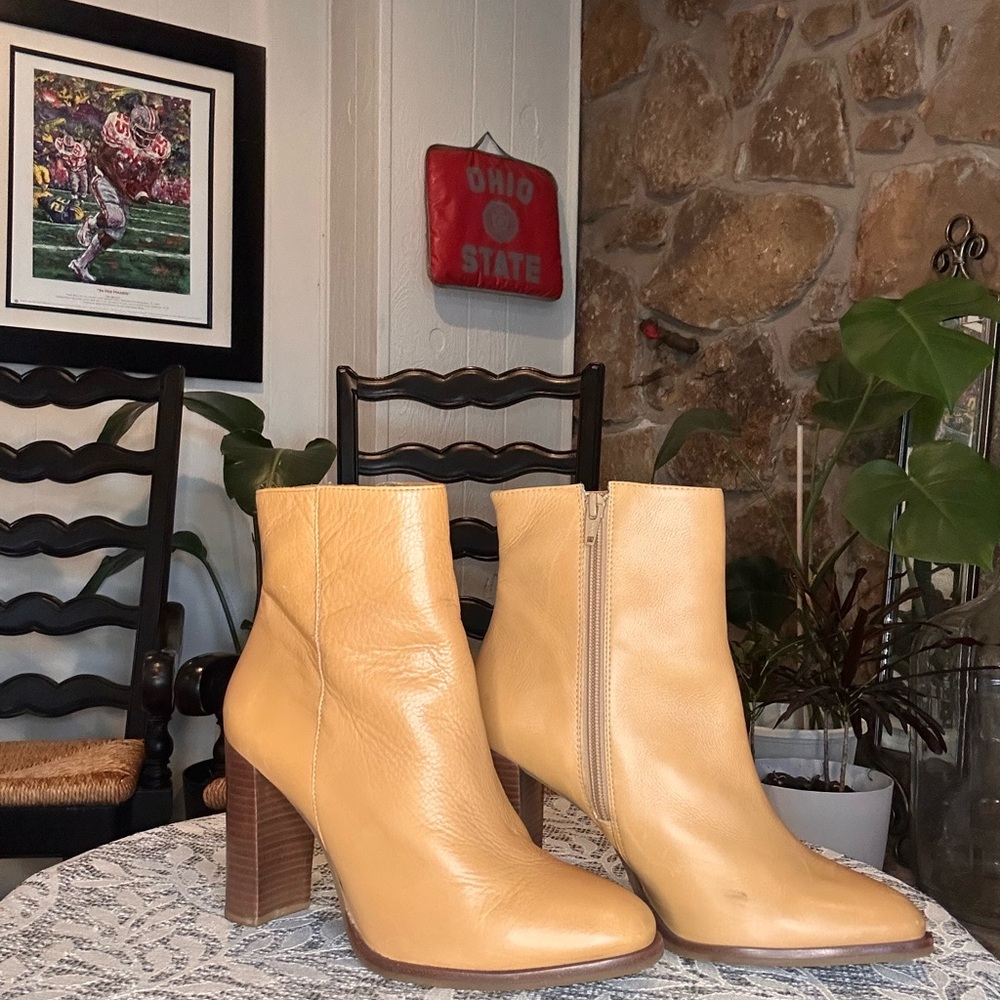 Women's Tan Ankle Boots